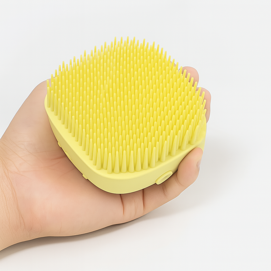 Cepillo de Silicona  para baño con dispensador de Shampoo